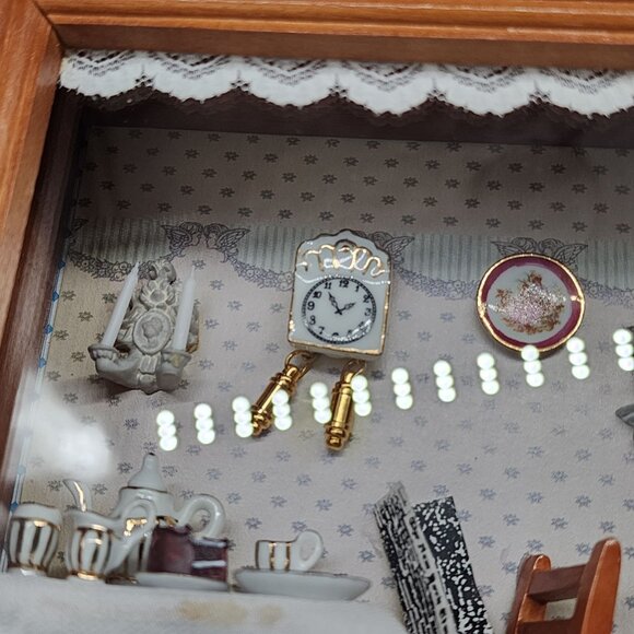 Reutter Original Germany Miniature Room Diorama With Tea Set & Baby Carriage - Picture 4 of 12